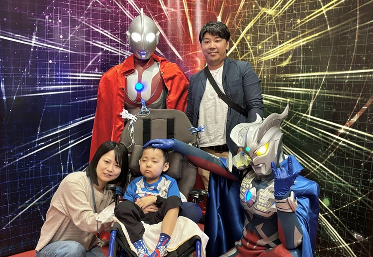 【スマイルスマイルプロジェクト】「大好きなウルトラマンゼロに会いにいきました」